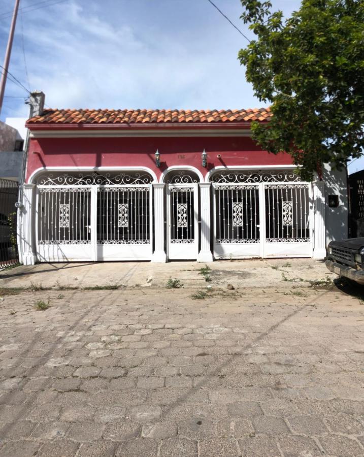 Mini Hostal Cultural De Mazatlan Bagian luar foto